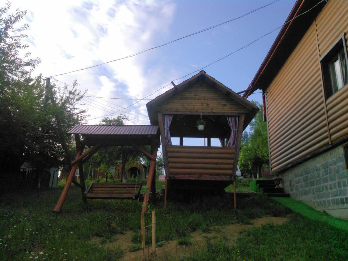 Сімейний Котедж Краєвид Mîkulîciîn Exterior foto